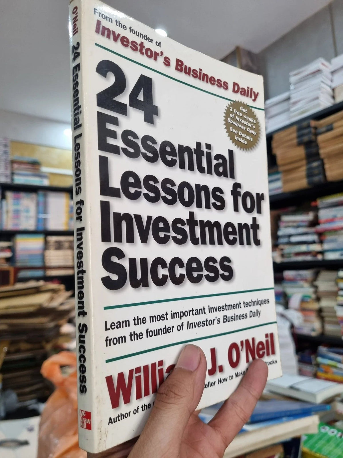 Cover of 24 Essential Lessons for Investment Success by William O'Neil