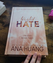 Twisted Hate By Ana Huang (Hardcover)